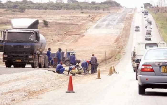 Beitbridge-Harare dualisation equipment stuck in Zambia