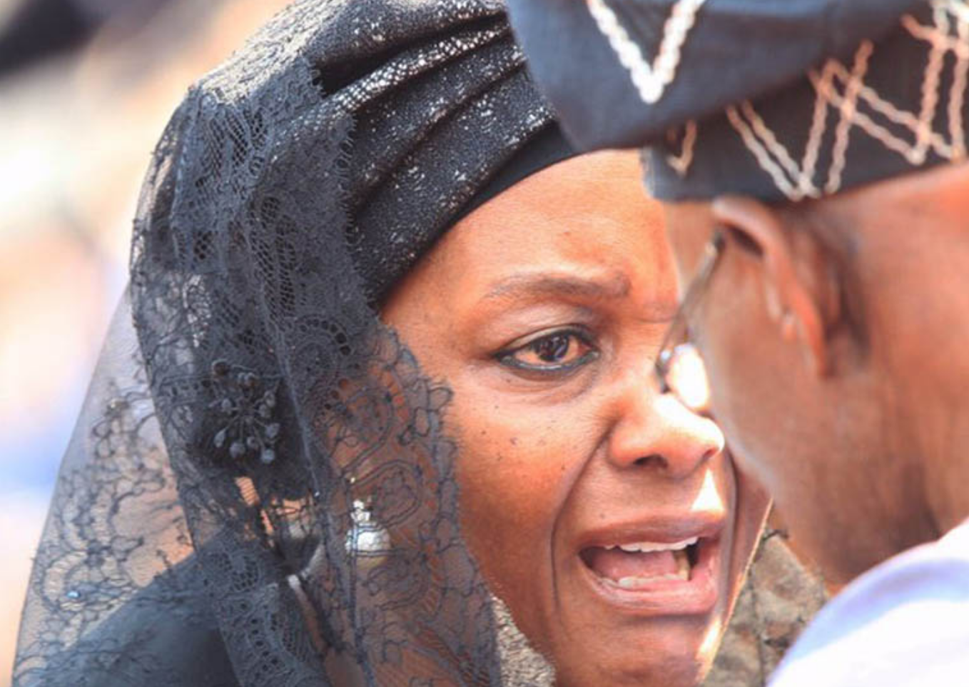  Grace kicks out Zvimba chiefs from Mugabe mansion